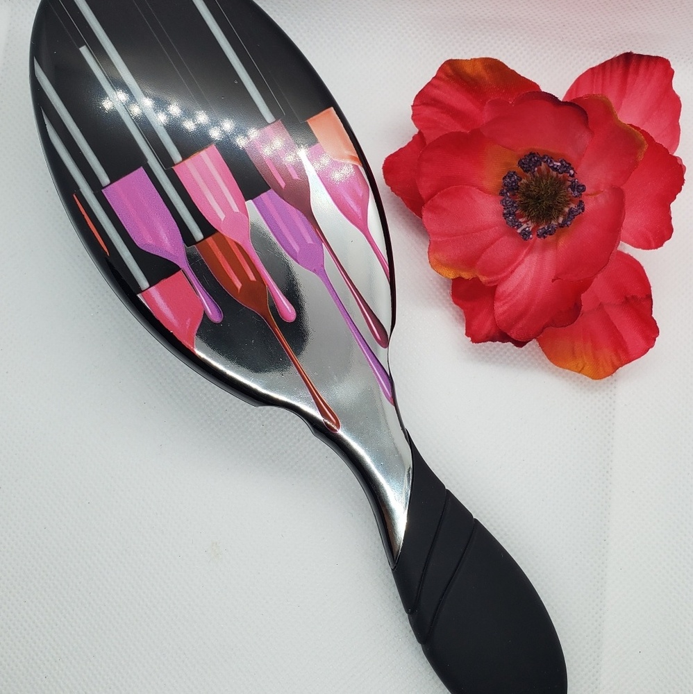 Wet Brush Pro Detangle Hair Brush.